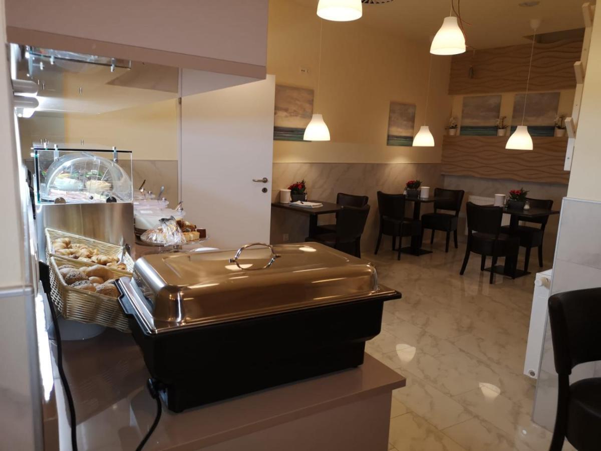 Ch-Hotel Luka Budget Вена Экстерьер фото