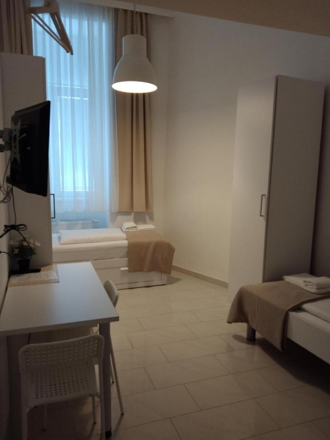 Ch-Hotel Luka Budget Вена Экстерьер фото