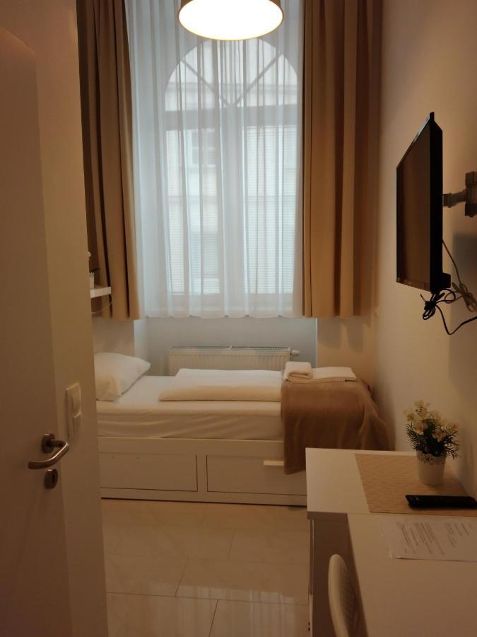 Ch-Hotel Luka Budget Вена Экстерьер фото